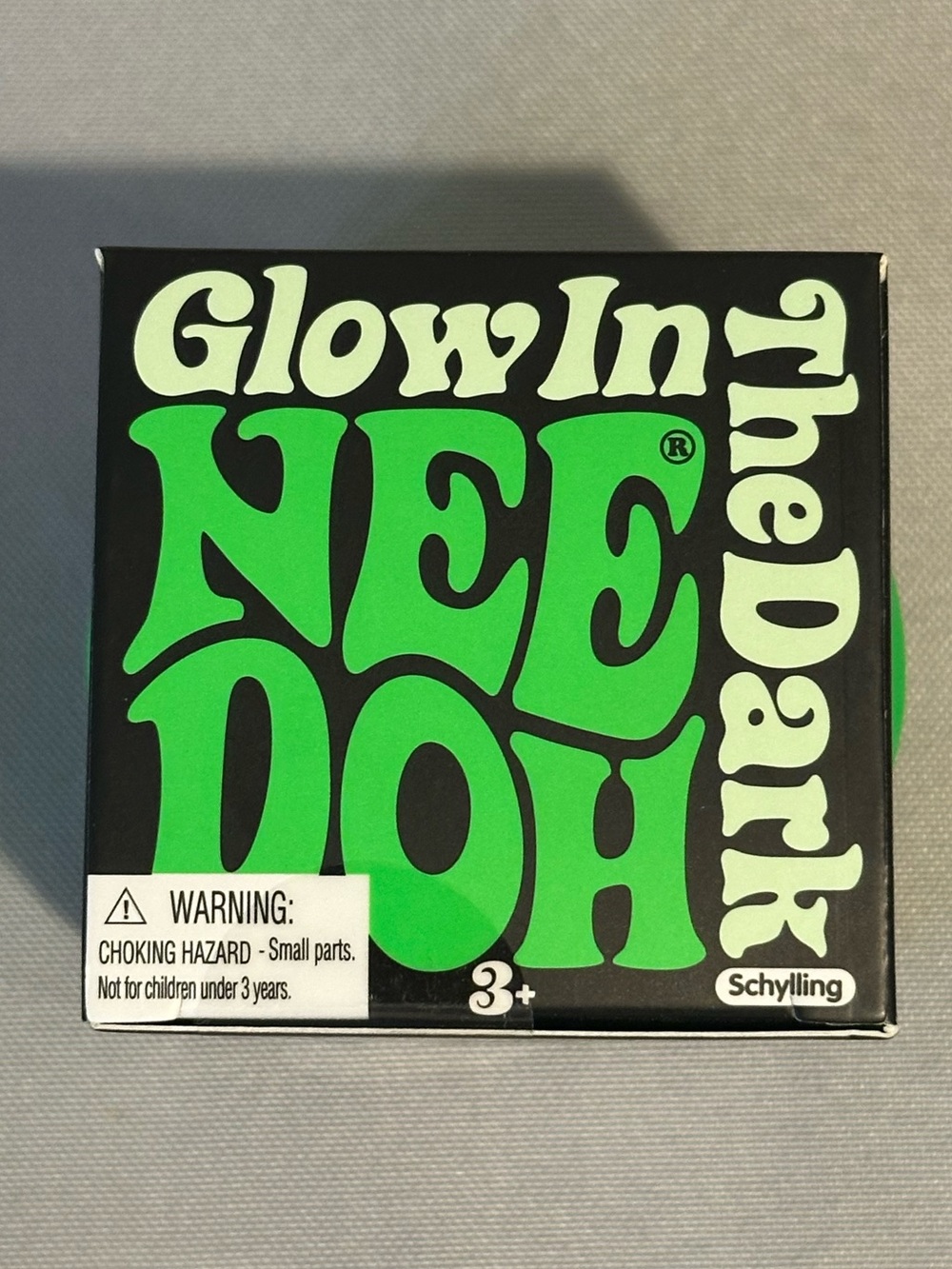 NeeDoh The Groovy Glowing Glob - Green Glow in the dark NWT